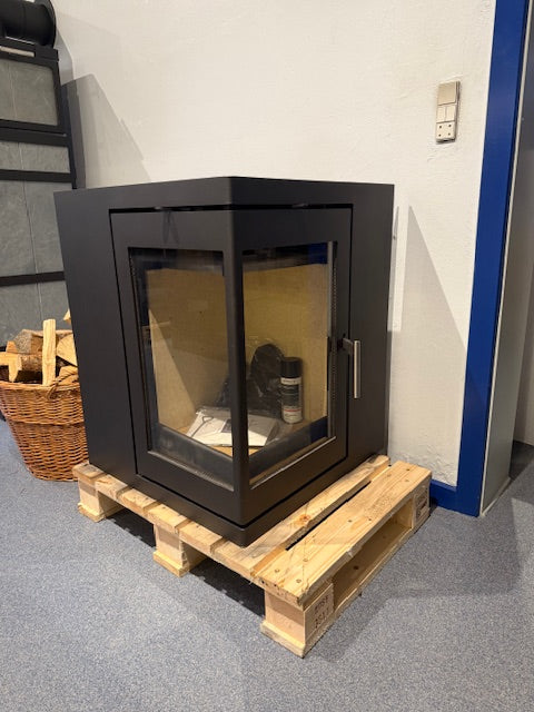 Meteor 550, højformat med vinkellåge - udstillingsmodel